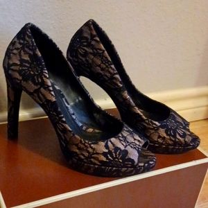 Gianni Bini Black lace heels with tan base.